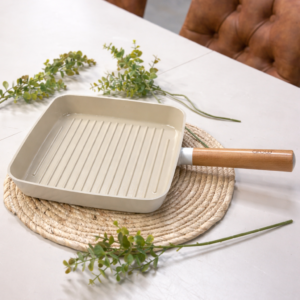 Poêle grill striée avec manche en bois Fiore