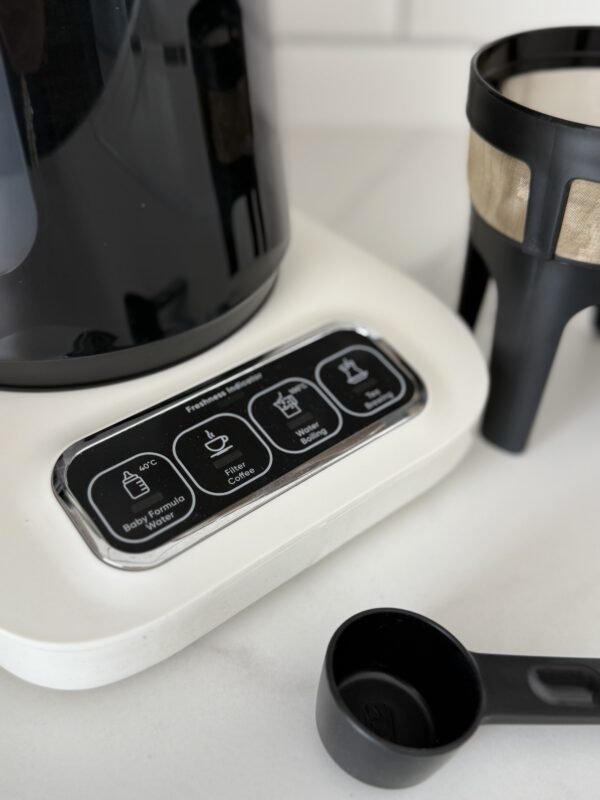 Théière Bouilloire et cafetière filtre Karaca Caysever Robotea Pro 4 en 1 automatique parlant
,  beige & Noir – Image 4
