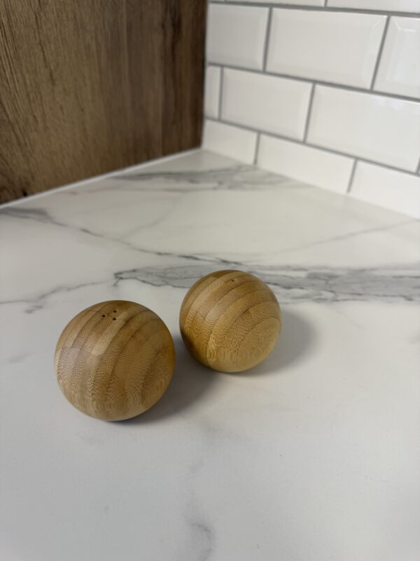 Salière & poivrier rond en bambou , 2 pcs