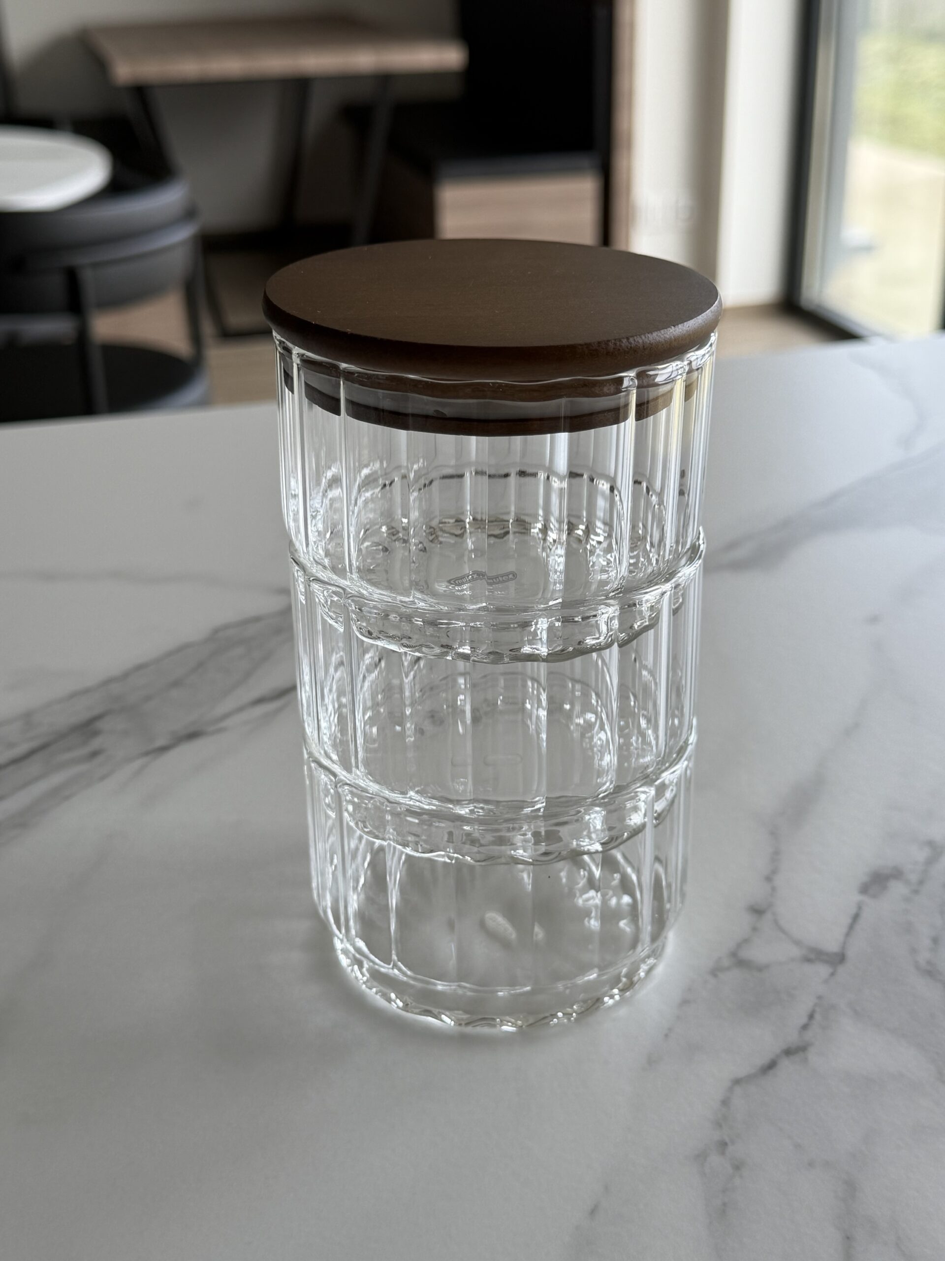 Set de 3 récipients empilables Ayfa, avec couvercle en bois d’acacia