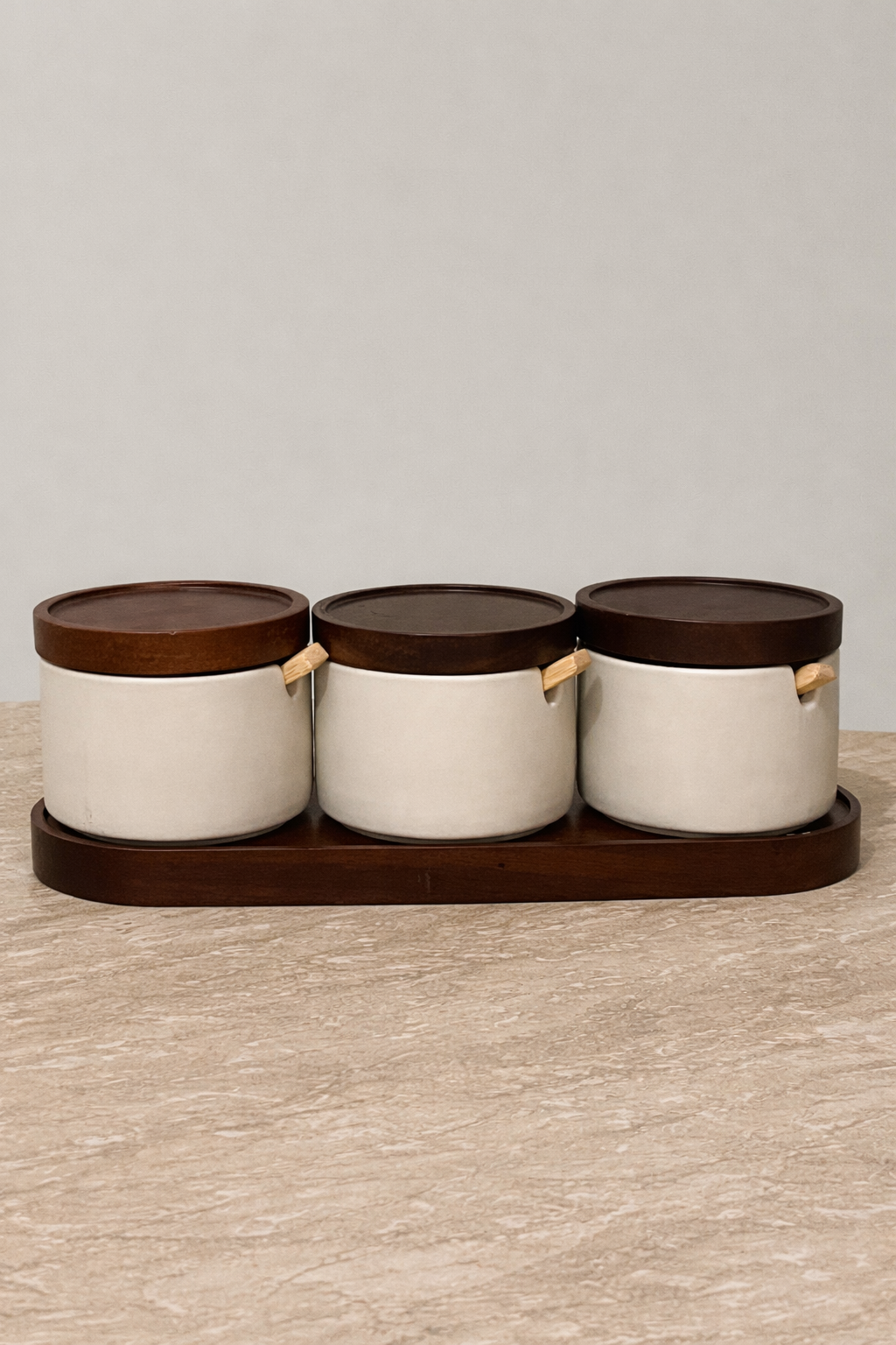 Pots à épices Tella avec support en bois d’acacia